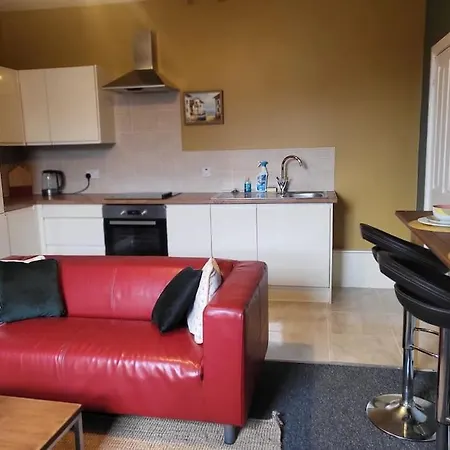 Nice 2 Bedroom Huddersfield Exterior photo
