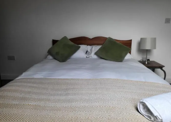 Nice 2 Bedroom